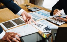 4 Essential Business Marketing Apps You Need ASAP